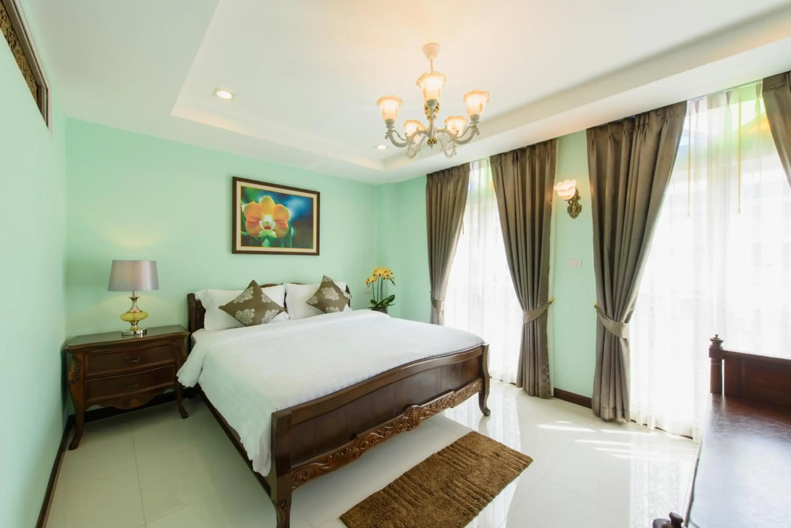 Foto - The Velvet Orchid