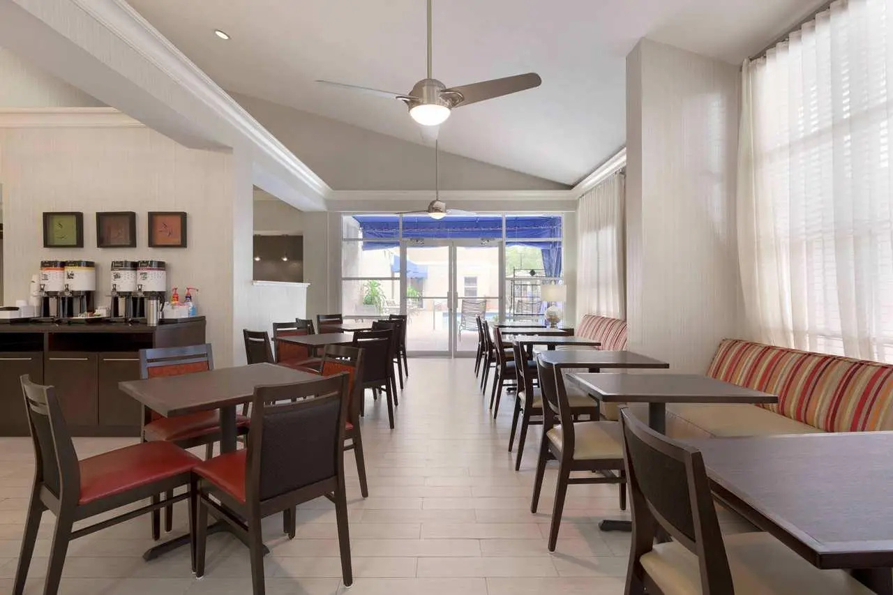Photo - Hampton Inn & Suites Ft. Lauderdale Arpt/South Cruise Port