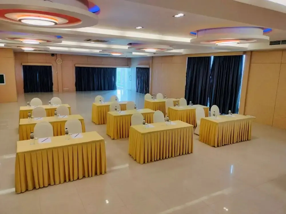 Photo - Dragon Beach Resort , Jomtien Beach Pattaya