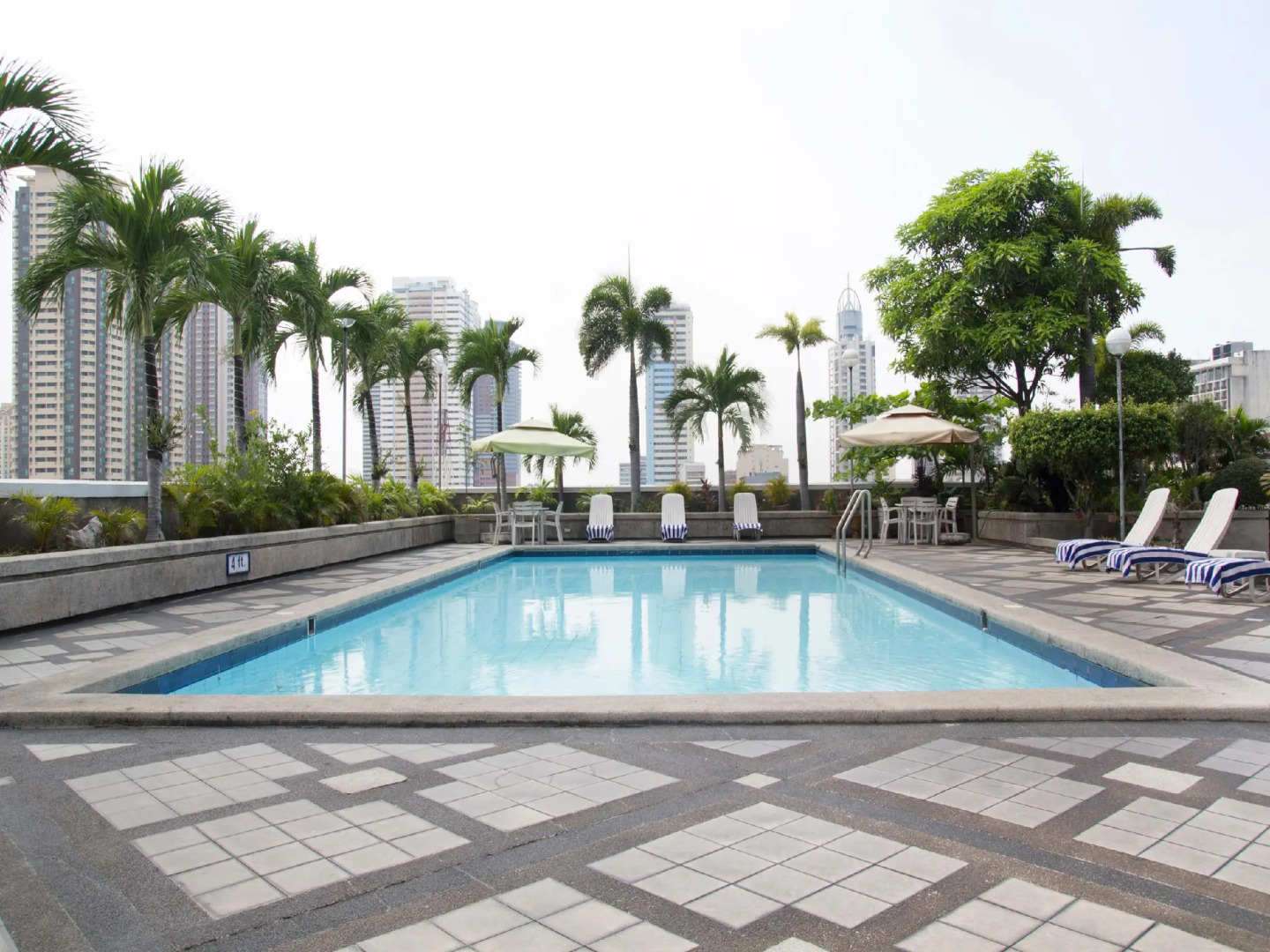 Foto - Pearl Manila Hotel