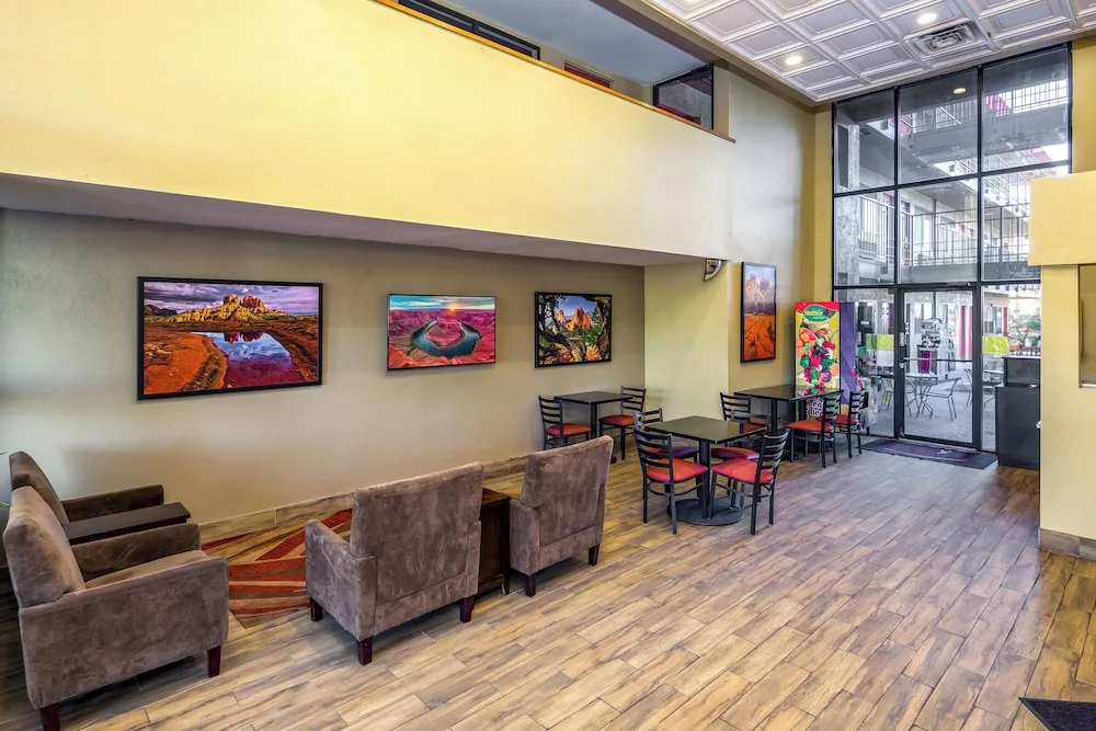 Foto - Travelers Inn - Phoenix