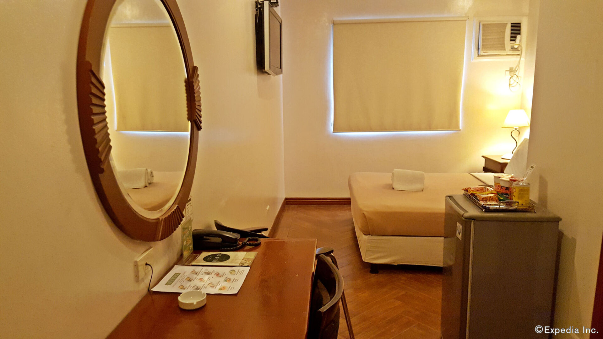 Foto - Townhouse OAK Metro Manila Near Osmena Highway PNR Pasay formerly Avitel Hotel