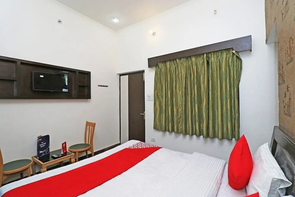 Hotel Amar MLS Heights