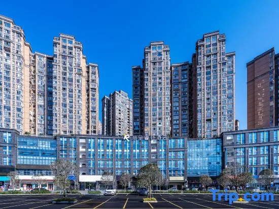 Rezen Select Hotel Yaan