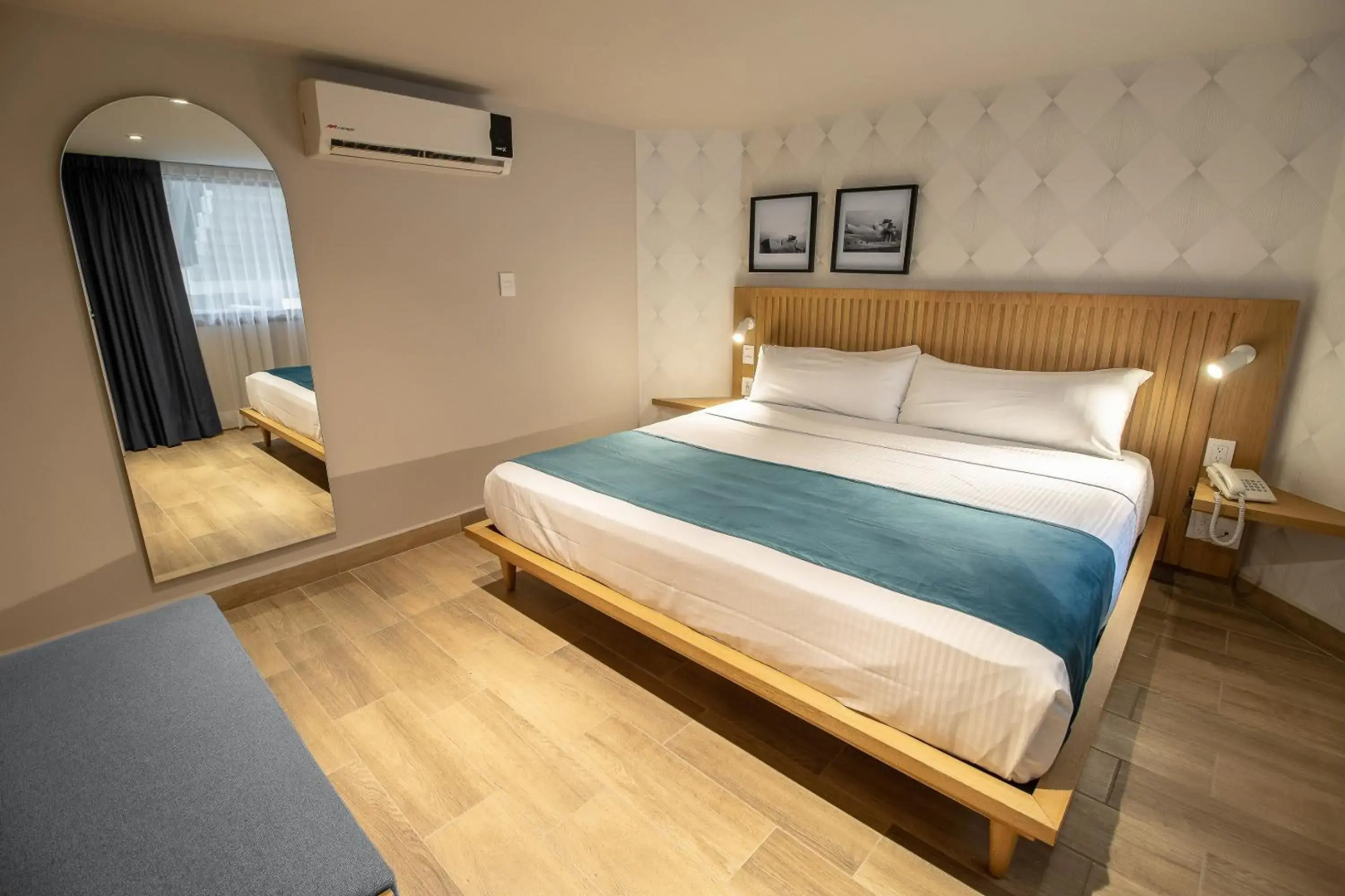 Photo - Oliva Plaza Hotel