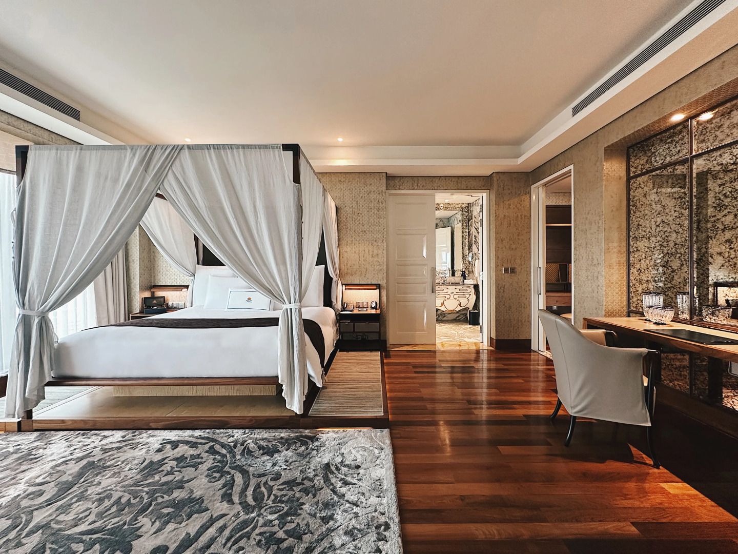 Photo - The Reverie Saigon