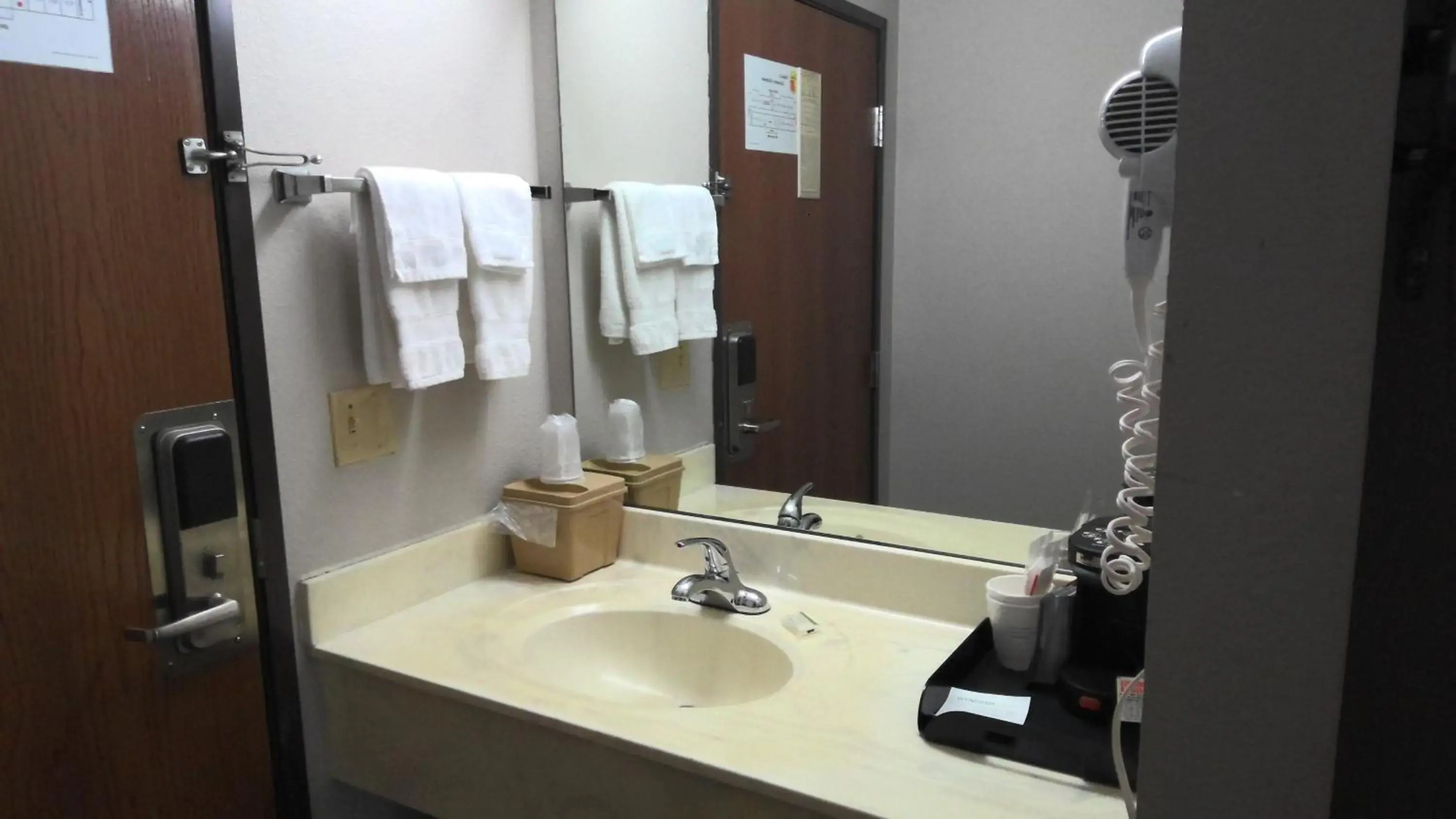 Foto - Super 8 by Wyndham Claremore OK