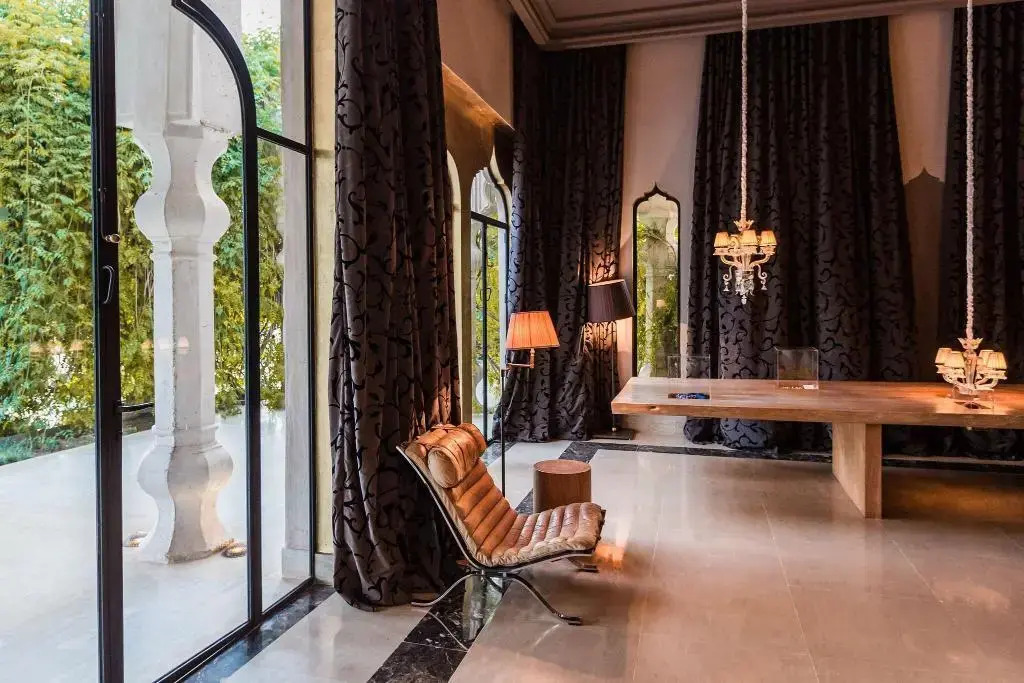 Photo - Palais Namaskar