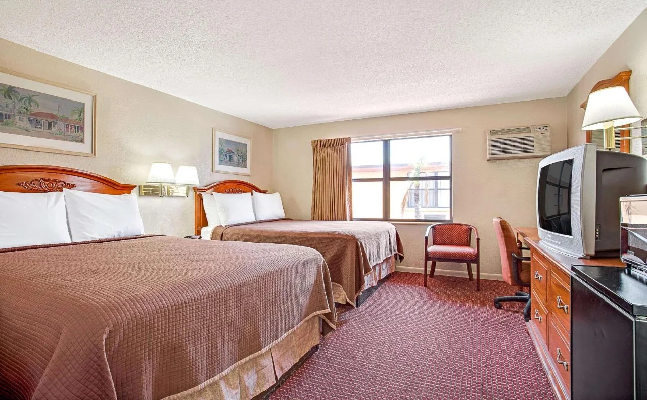 Foto - Holiday Inn Express & Suites Tampa Stadium – Airport Area by IHG