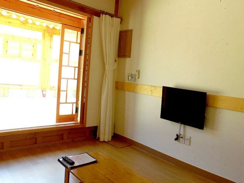 Photo - Hwangnamguan Hanok Village