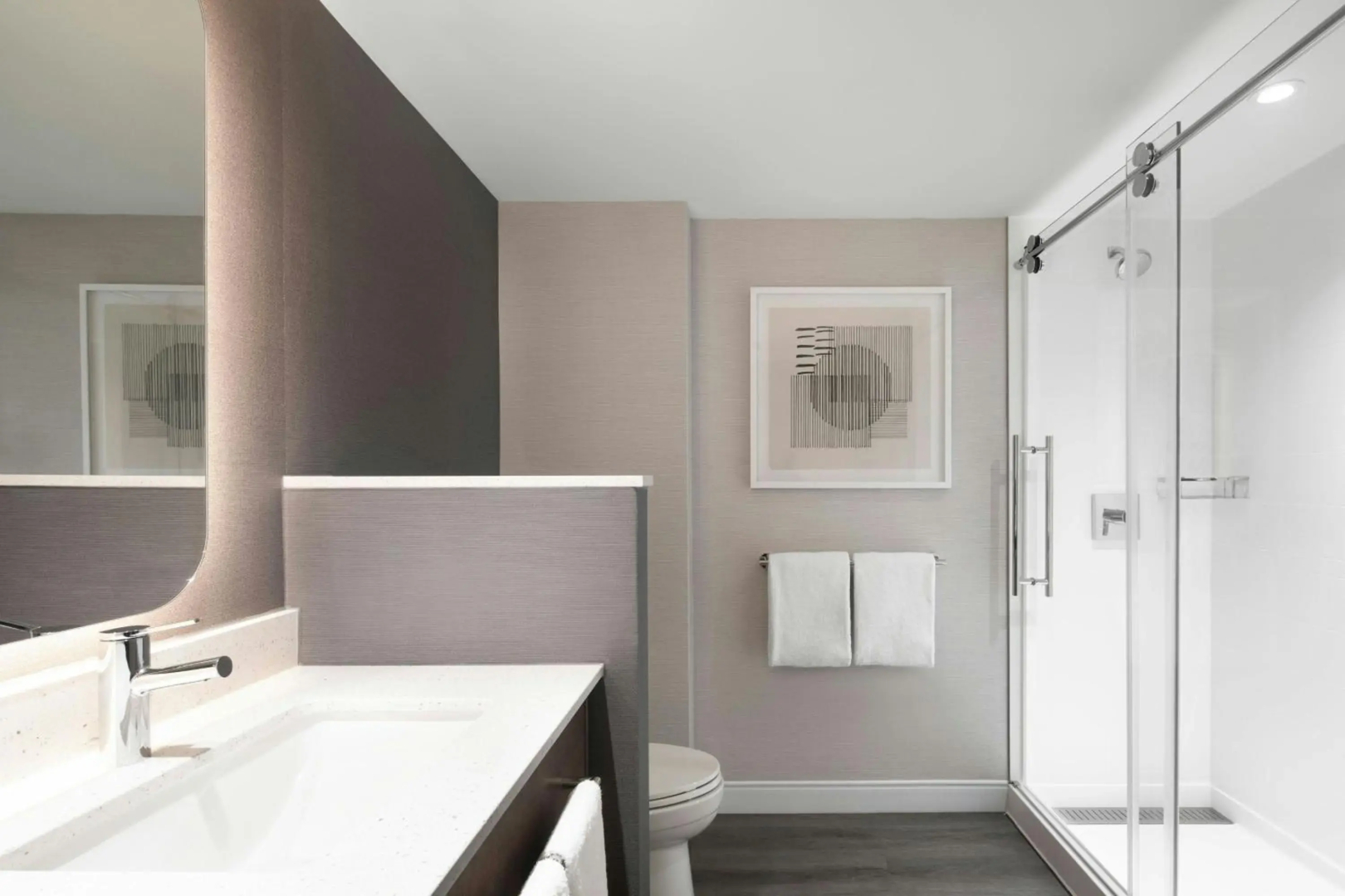 Photo - Courtyard by Marriott Montreal Airport