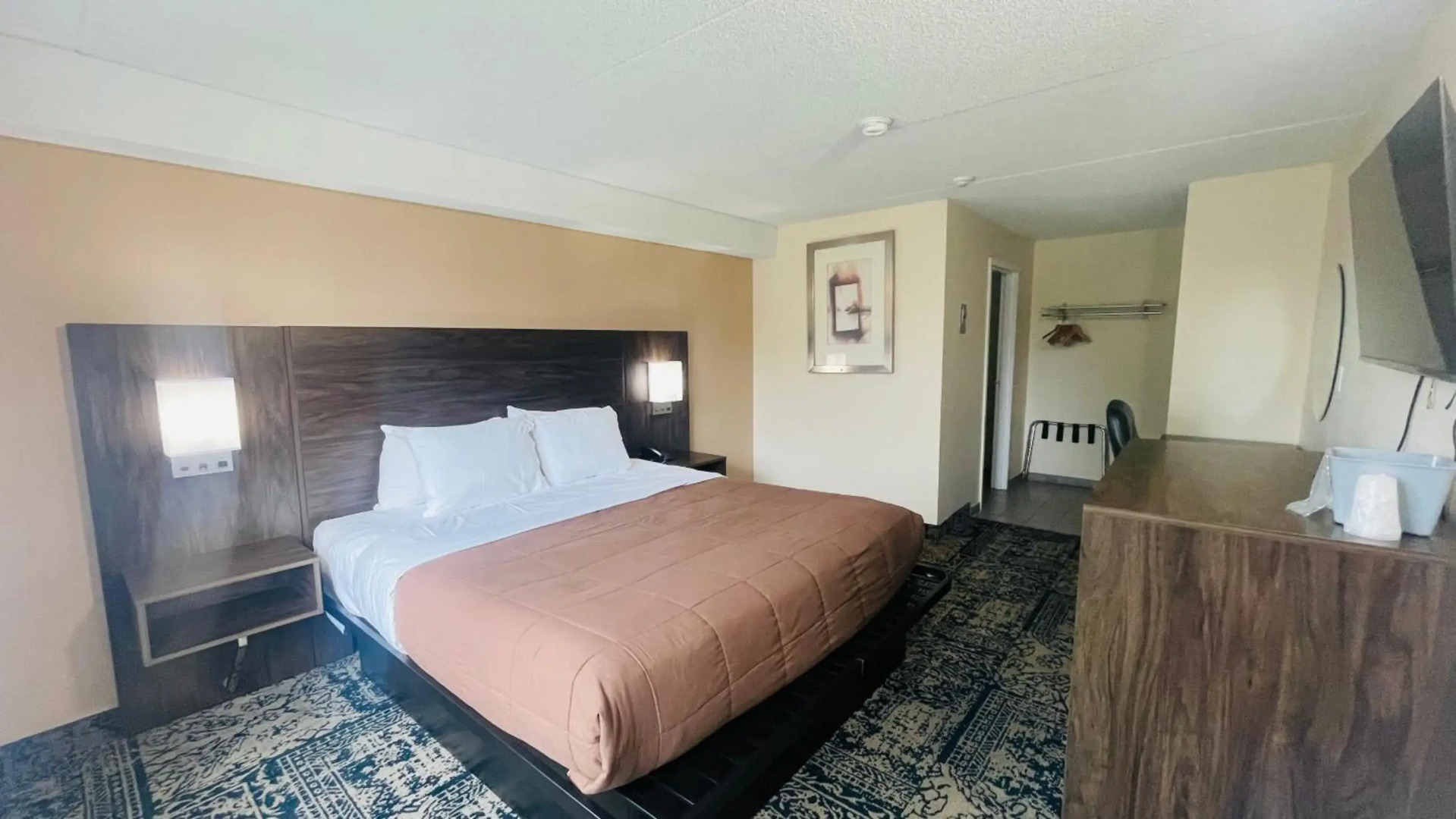 Foto - Falls Lodge & Suites