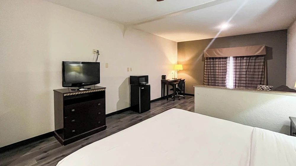Photo - Studio 6 Suites Houston, TX - Spring