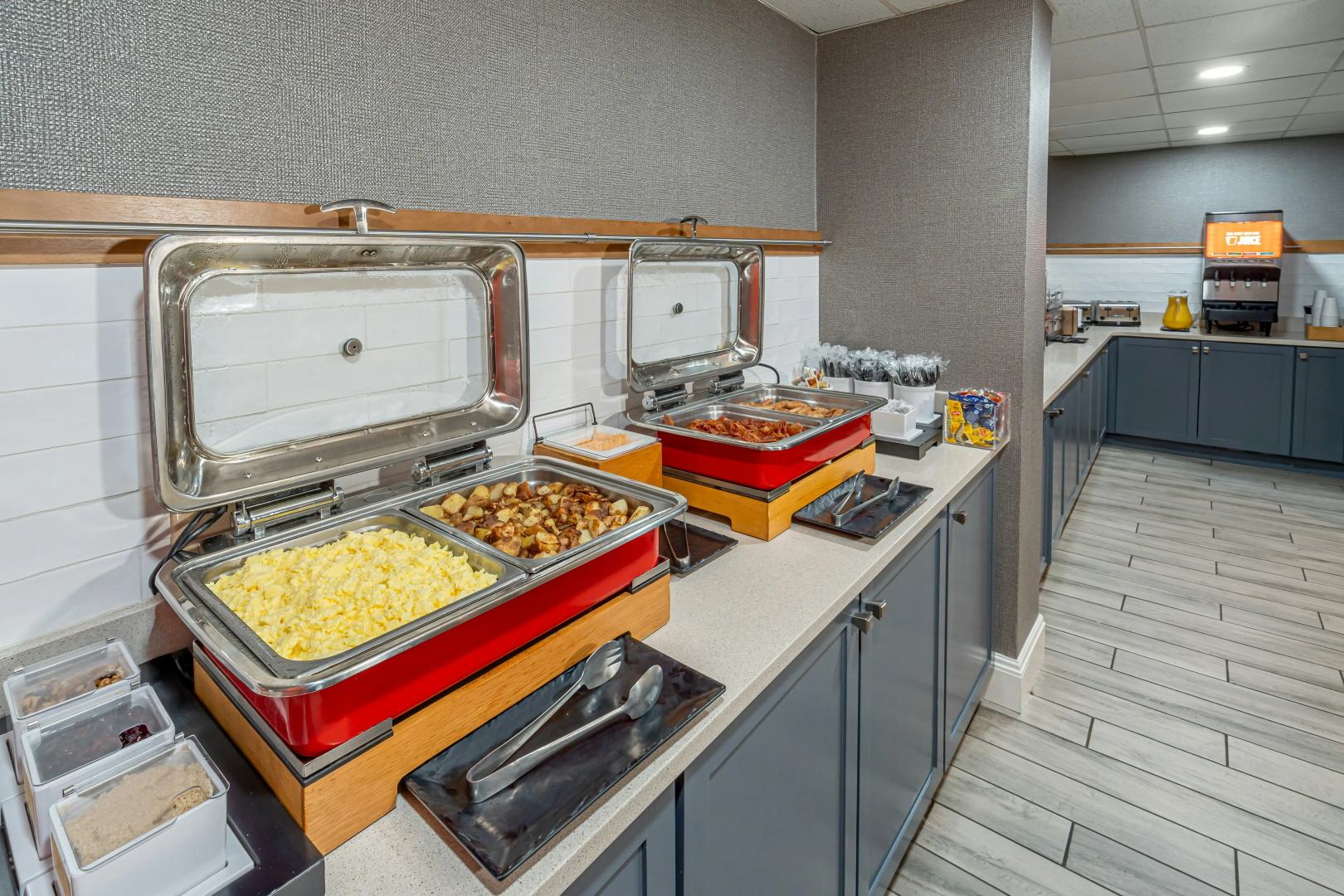Photo - Hampton Inn & Suites Nashville-Vanderbilt-Elliston Place