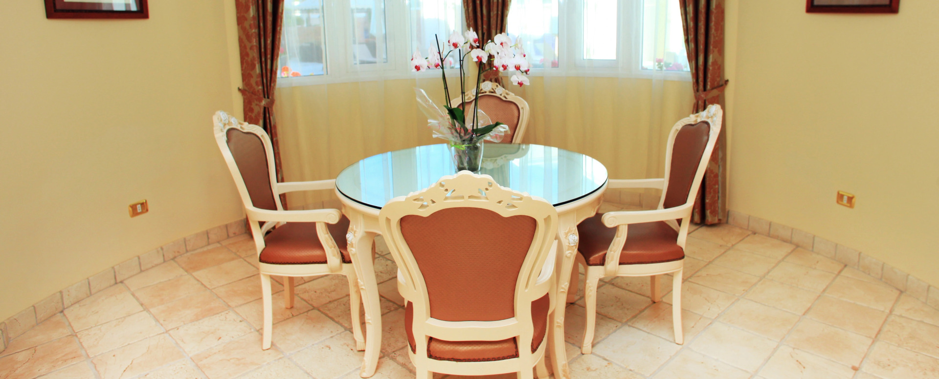 Photo - Flamingo Suites Boutique Hotel