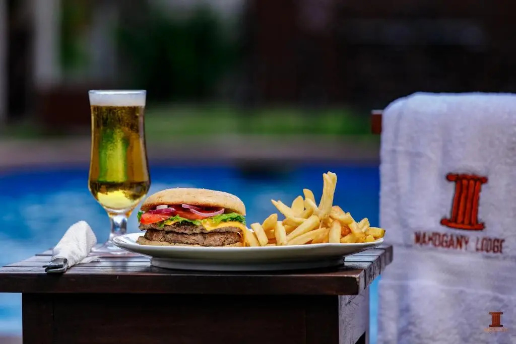 Foto - Mahogany Lodge, Cantonments
