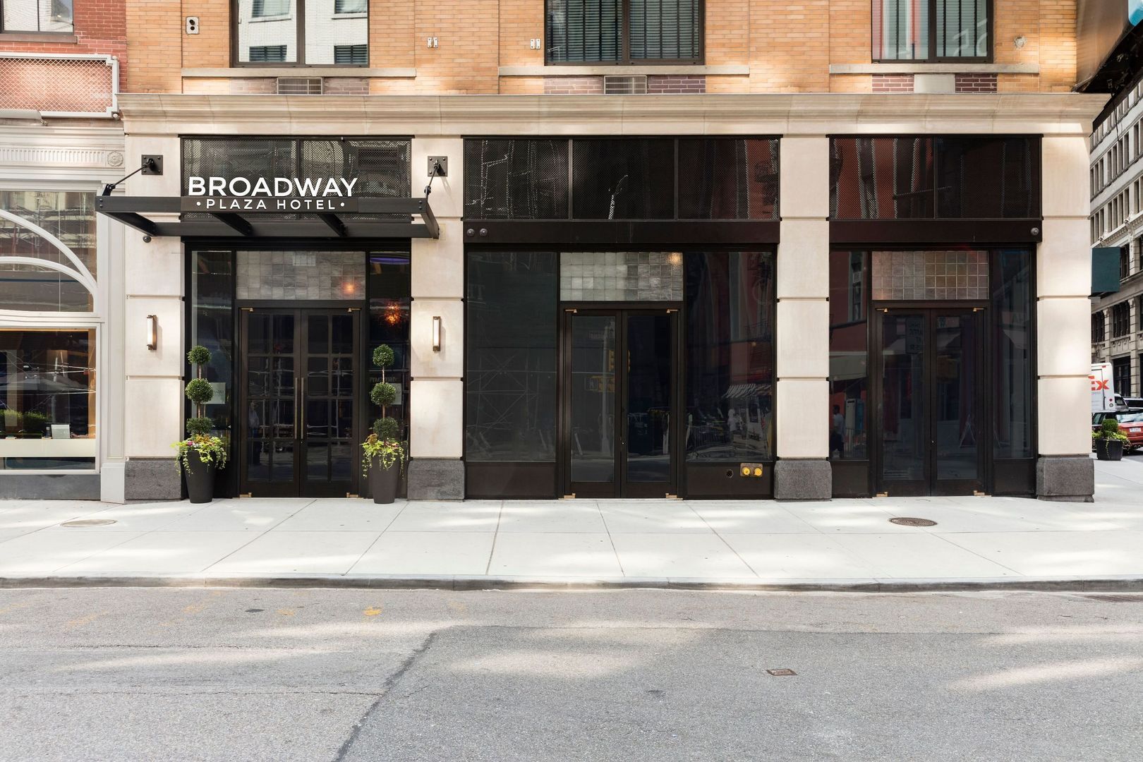 Photo - Broadway Plaza Hotel
