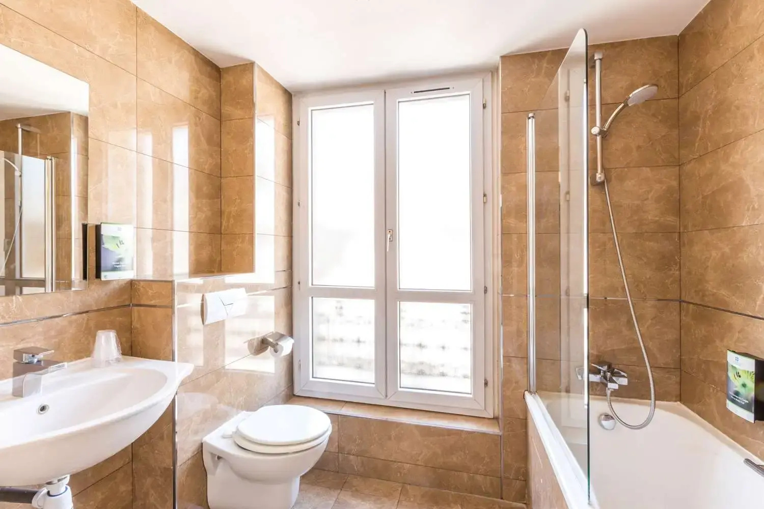 Foto - Sure Hotel by Best Western Paris Gare du Nord