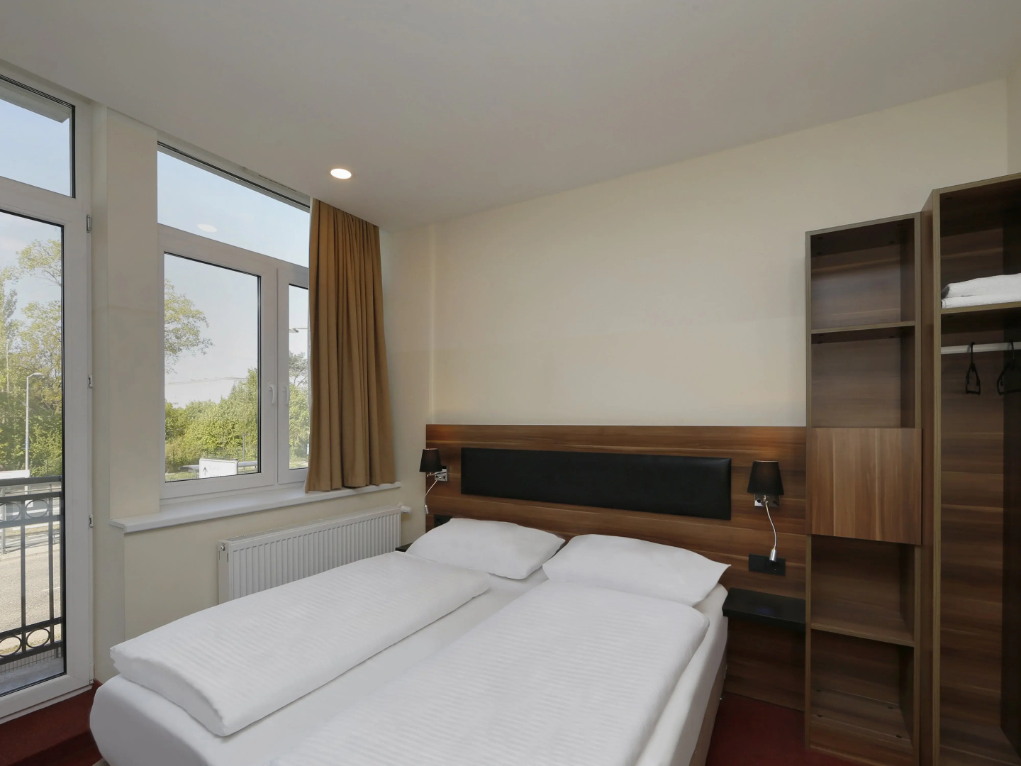 Photo - B&B HOTEL Berlin-Adlershof