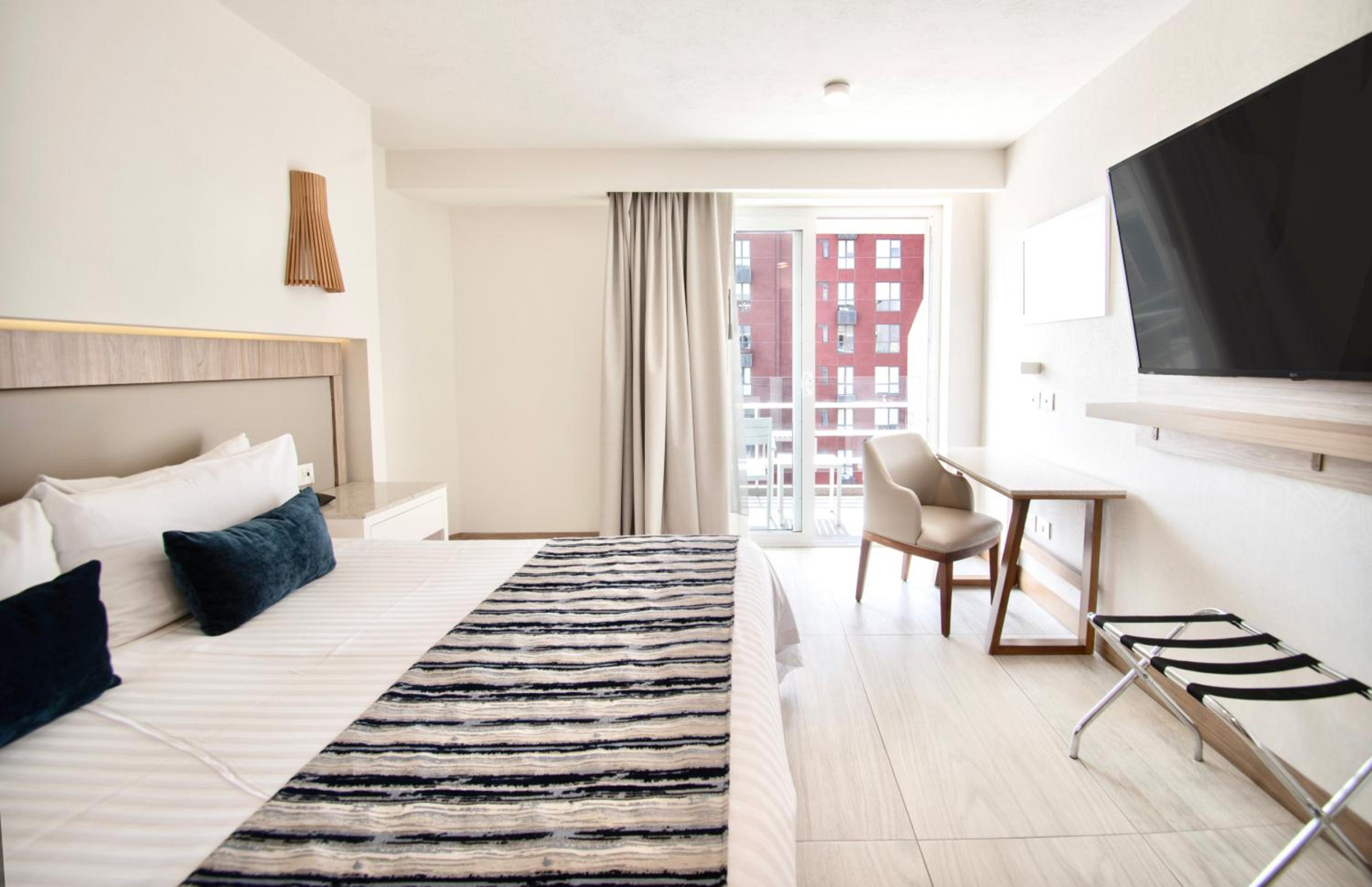 Photo - Hotel Velvet Plaza