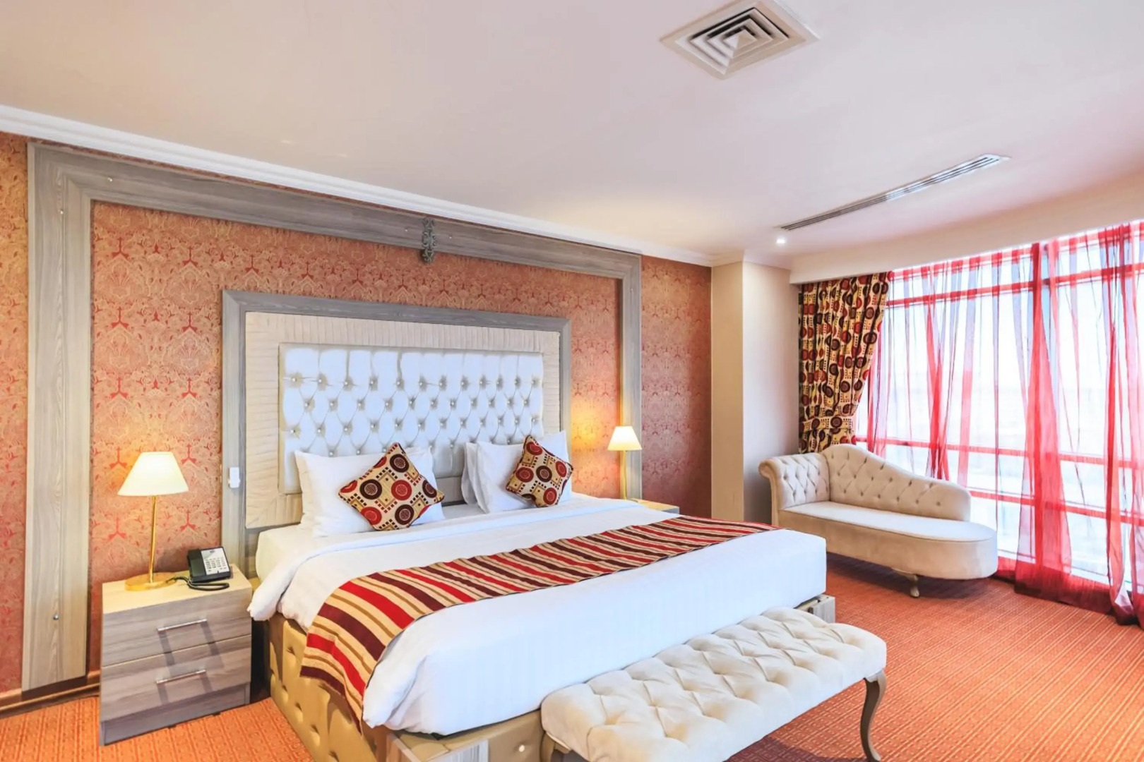 Photo - Sapphire Plaza Hotel