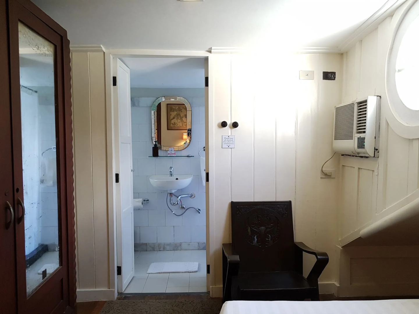 Foto - Charming La Casita Mercedes, 5Br and 5TB for Family and Friends Staycation- Read Listing Info