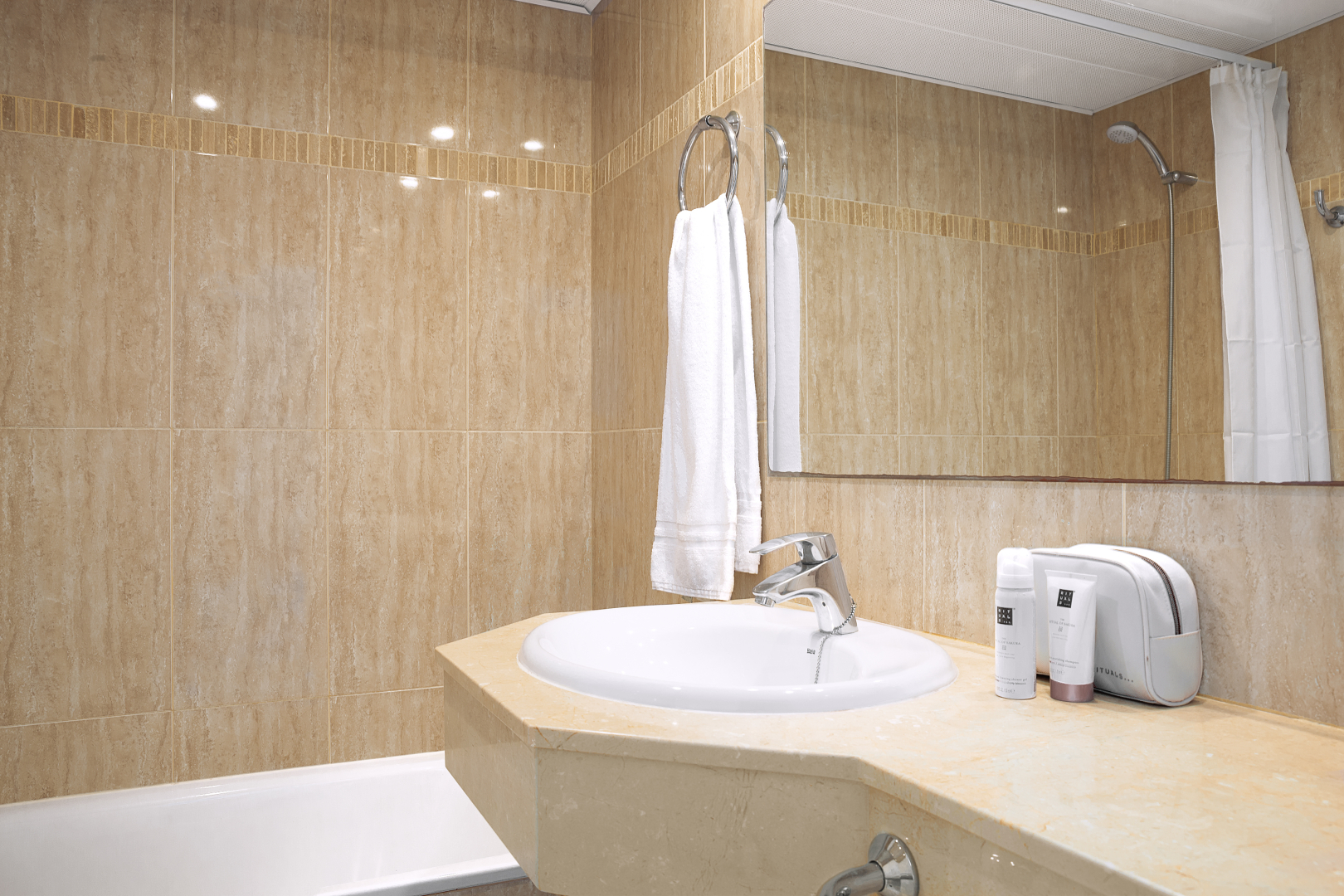 Photo - Caramelo Marina Calan Bosch - Adults Only