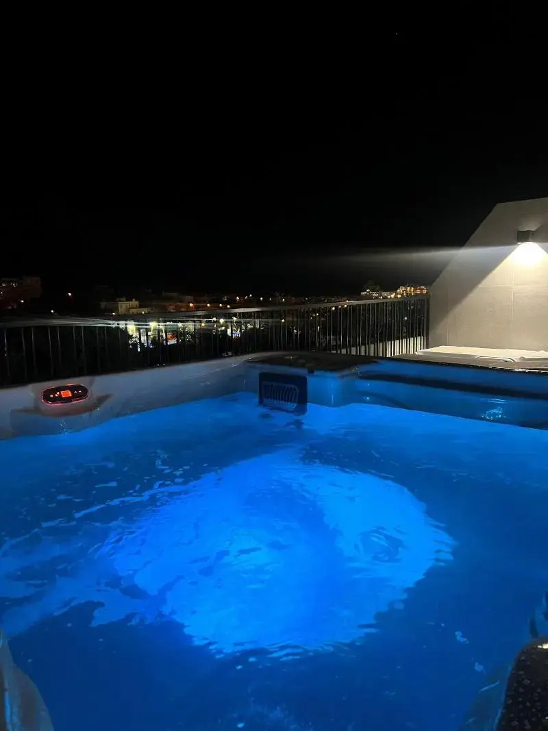 Photo - Mayfair by Premier Suites MT