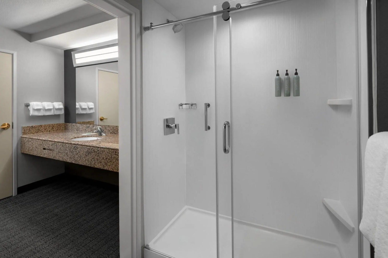 Photo - Courtyard by Marriott Los Angeles Burbank Airport