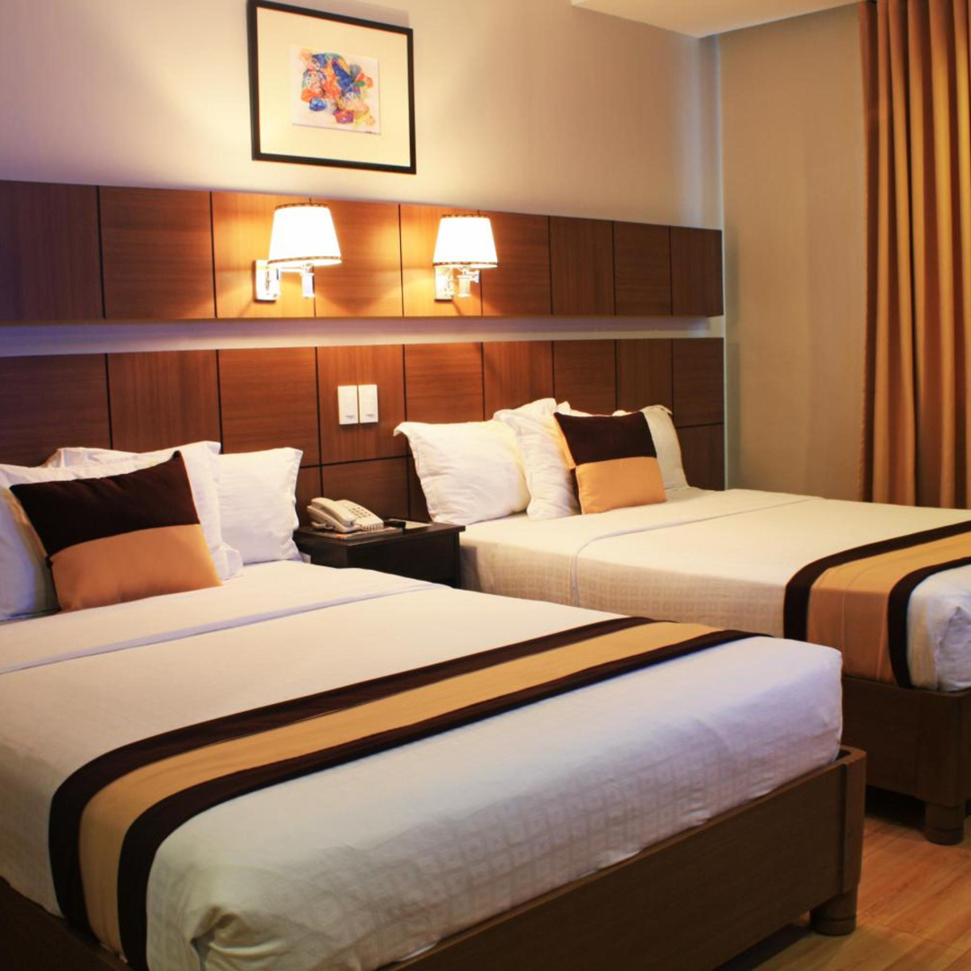 Foto - The Pinnacle Hotel and Suites