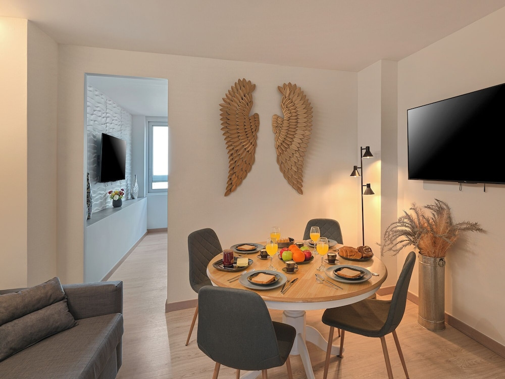 Photo - Athens Eleven Luxury Apartments