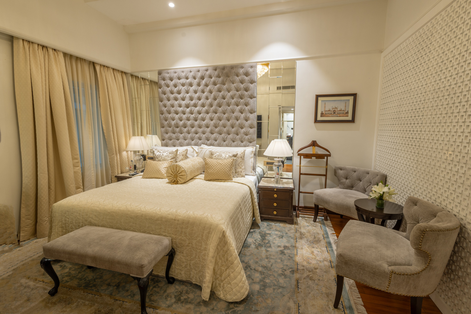 Photo - The Claridges, New Delhi