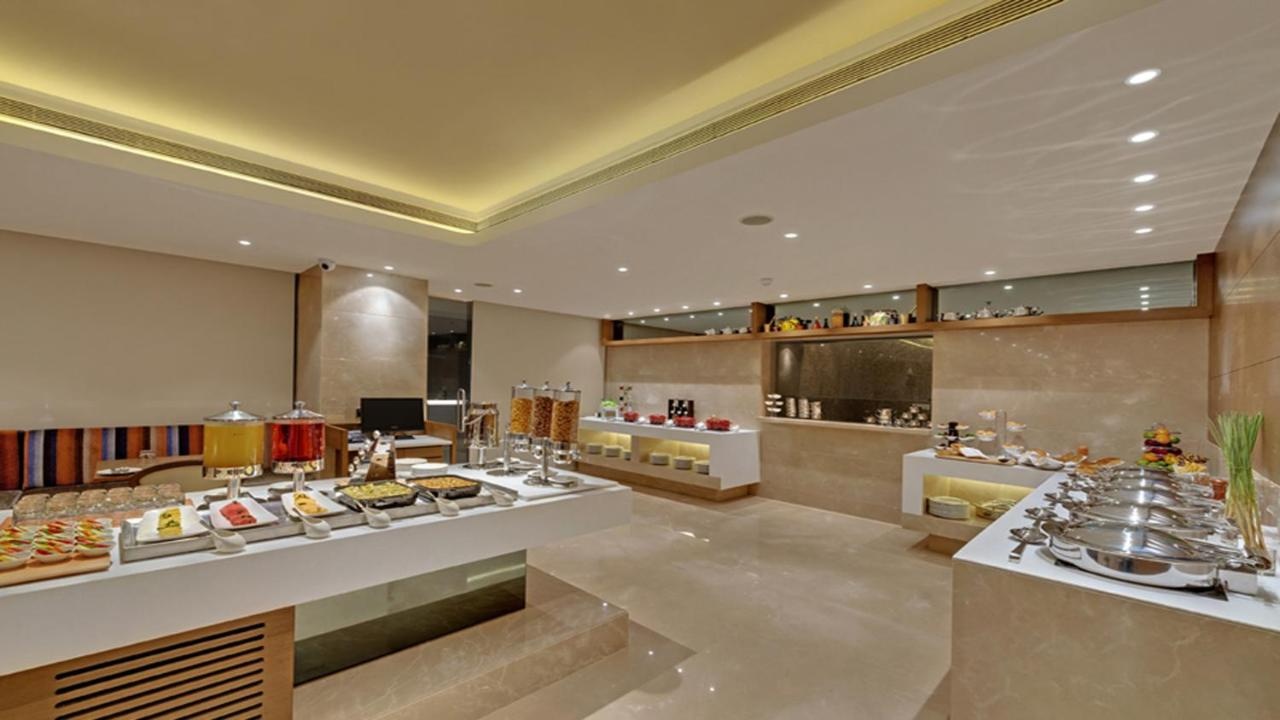 Photo - The Fern Mumbai, Goregaon, Series by Marriott