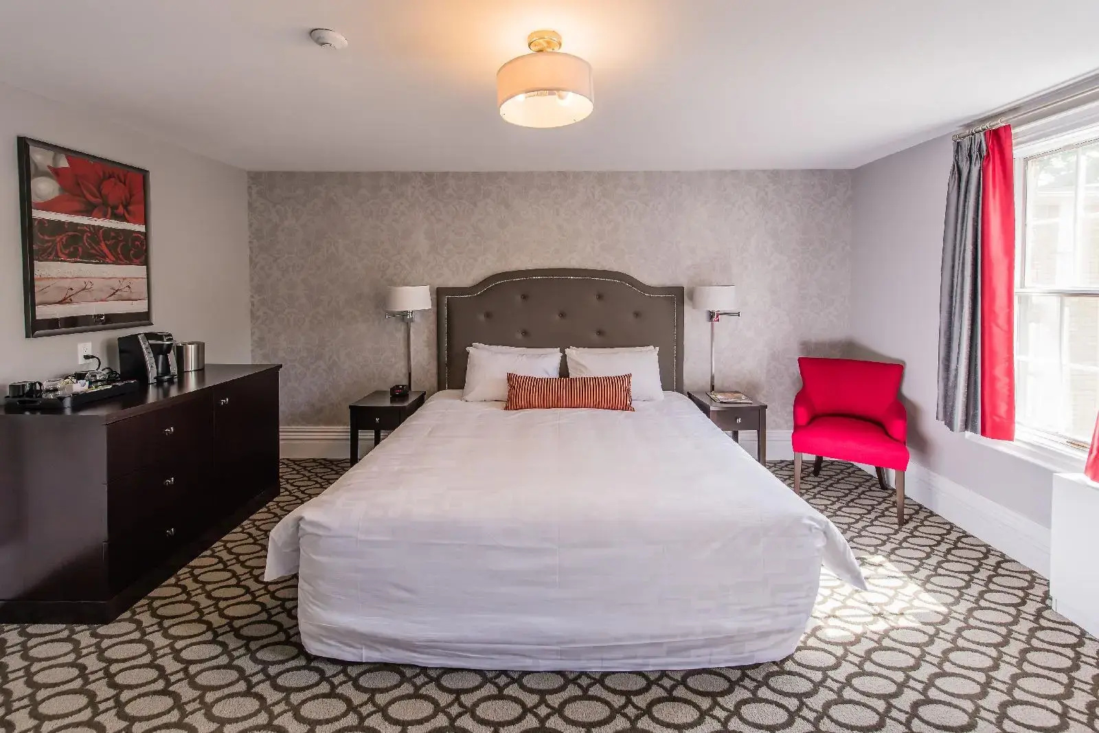 Photo - Idlewyld Inn & Spa