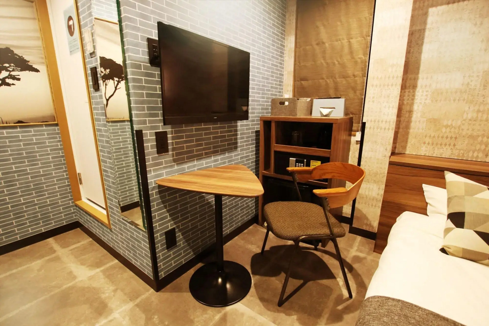 Foto - Under Railway Hotel Akihabara