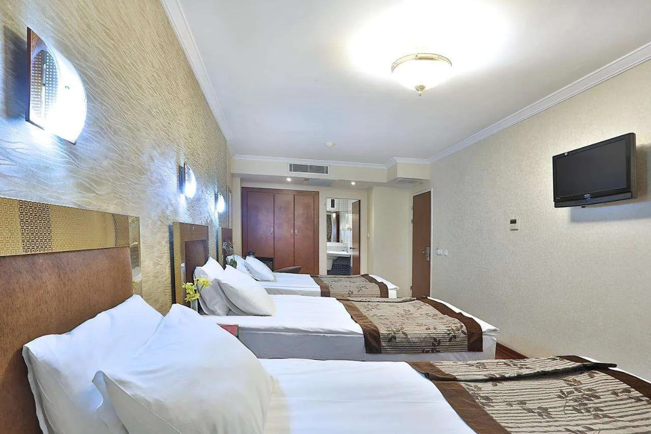 Foto - Grand Madrid Hotel