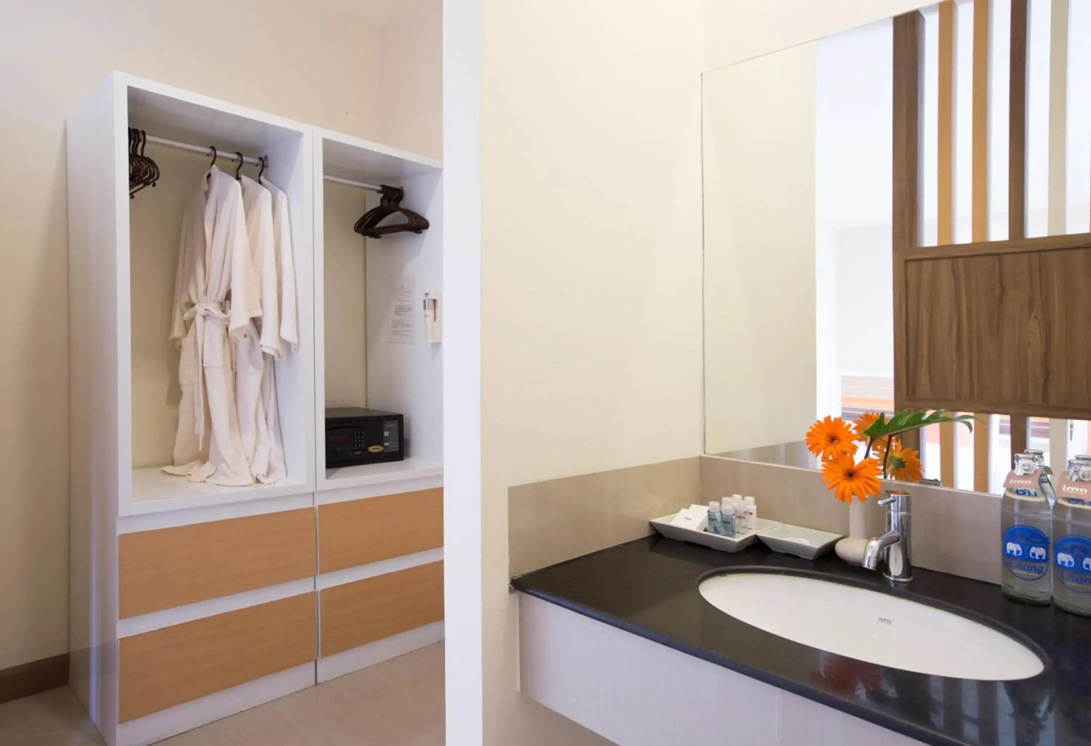 Photo - Imm Hotel Thaphae Chiang Mai