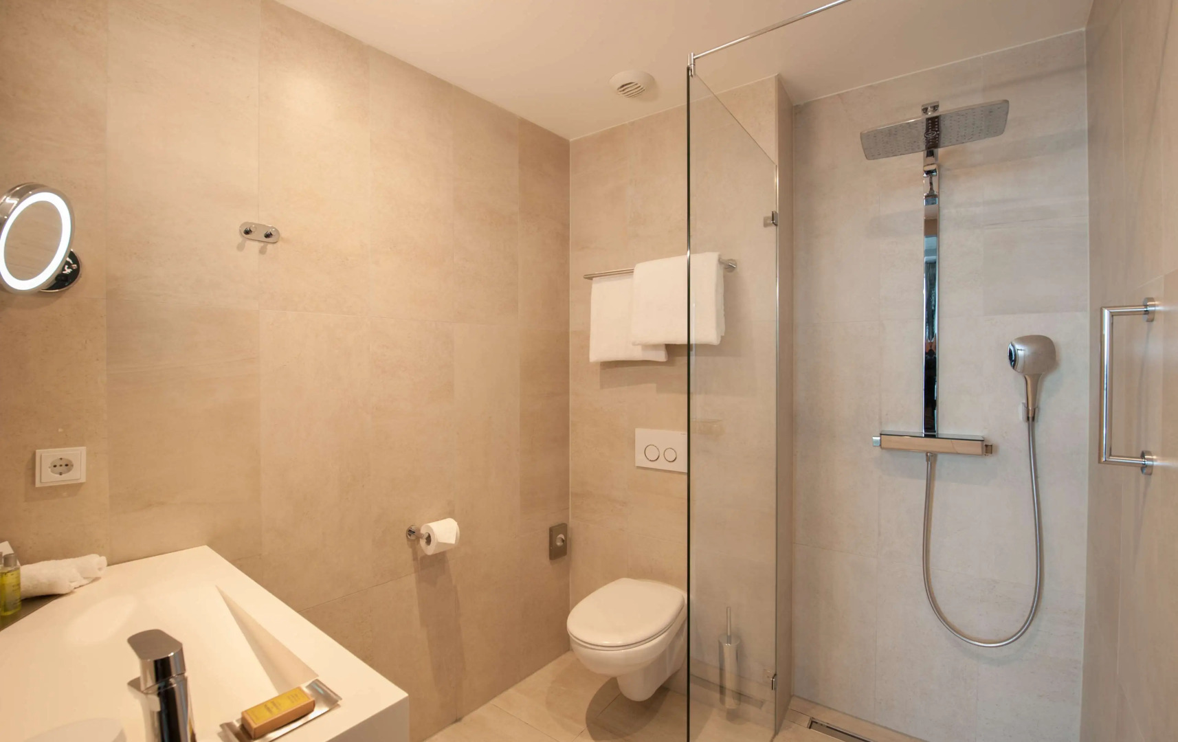 Foto - DoubleTree by Hilton Amsterdam - NDSM Wharf