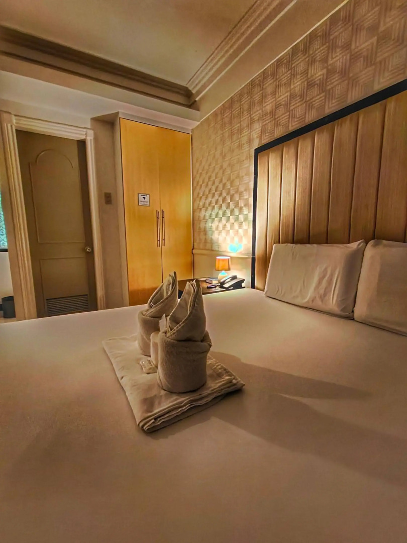 Foto - S and M Hotel Inc.