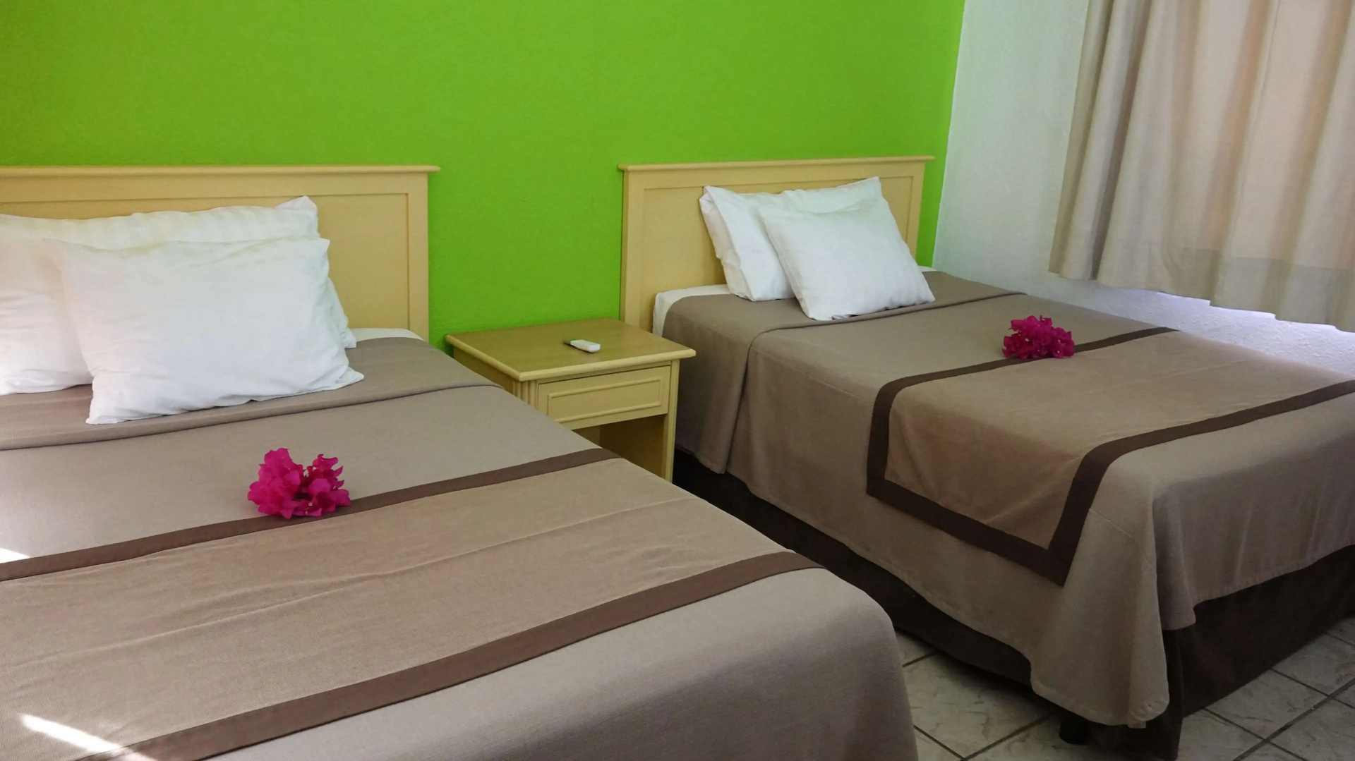 Photo - Sunrock Hotel & Suites