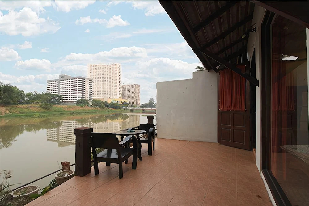 Foto - Club One Seven Gaymen Chiang Mai