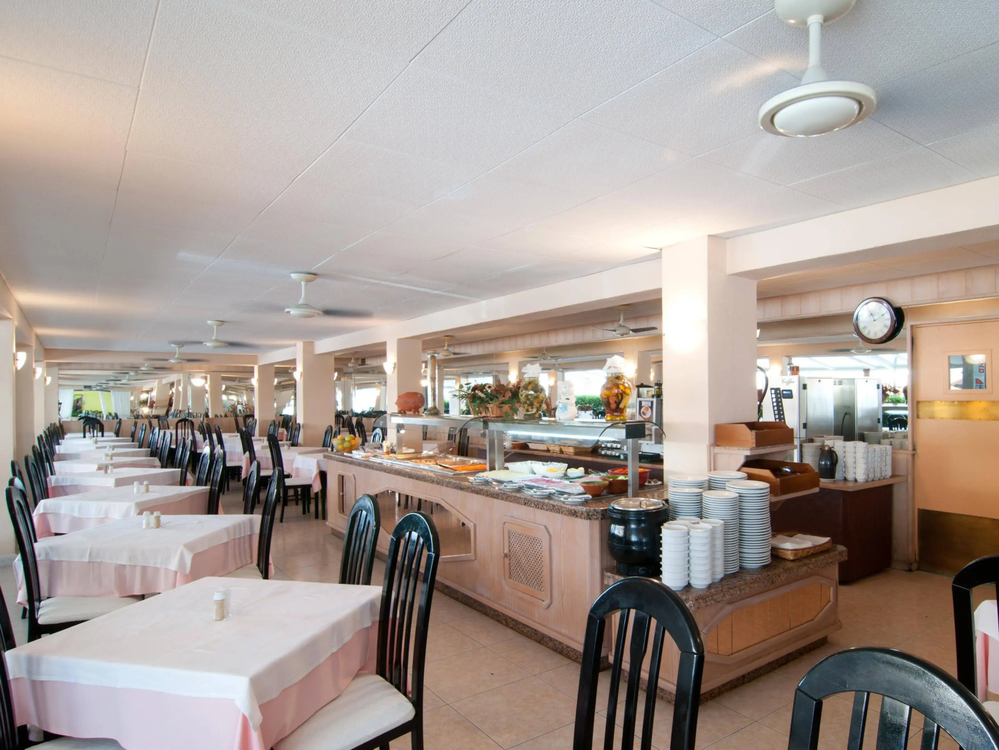 Photo - Hotel Chevy & Suites