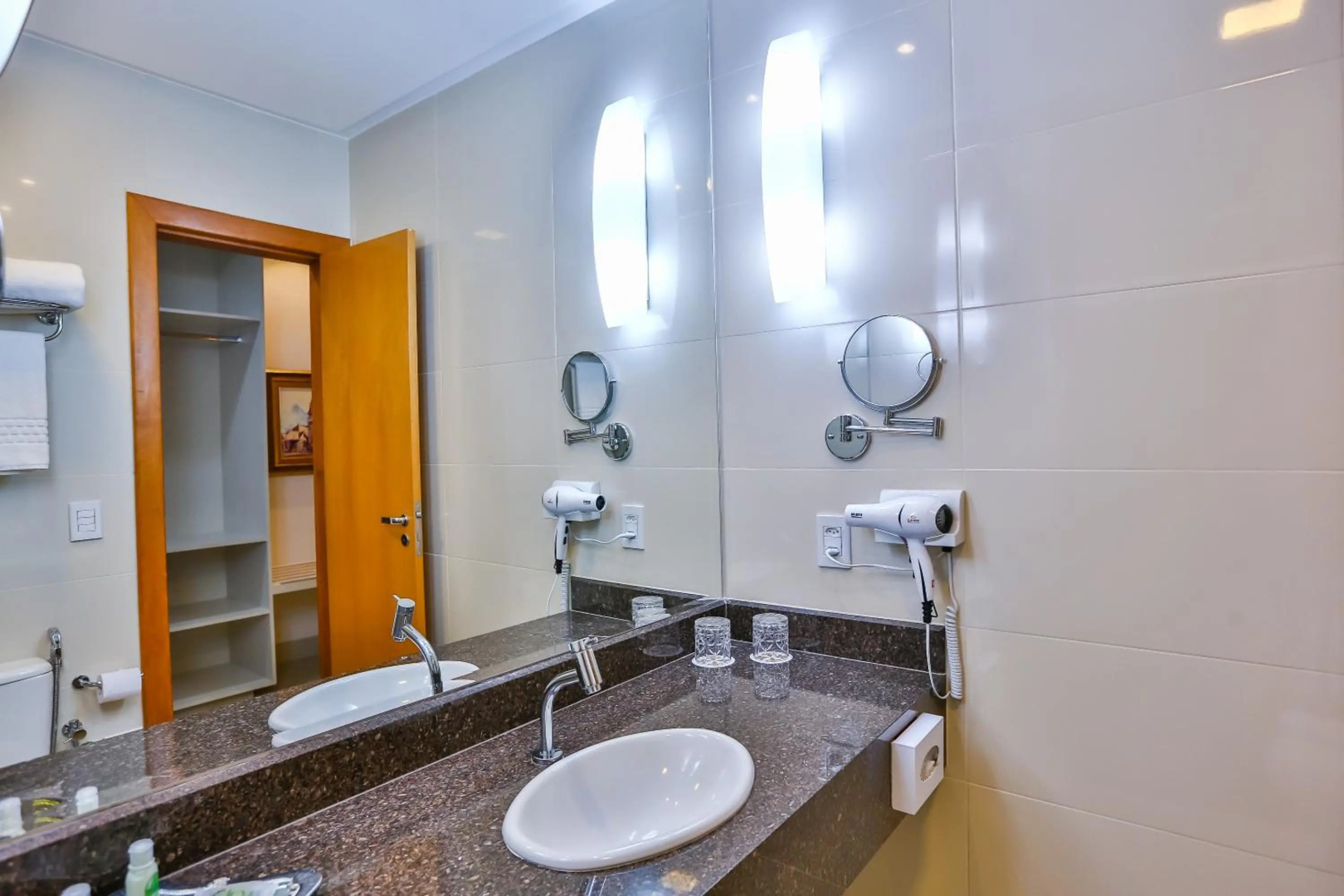 Foto - Golden Lis Hotel Boutique