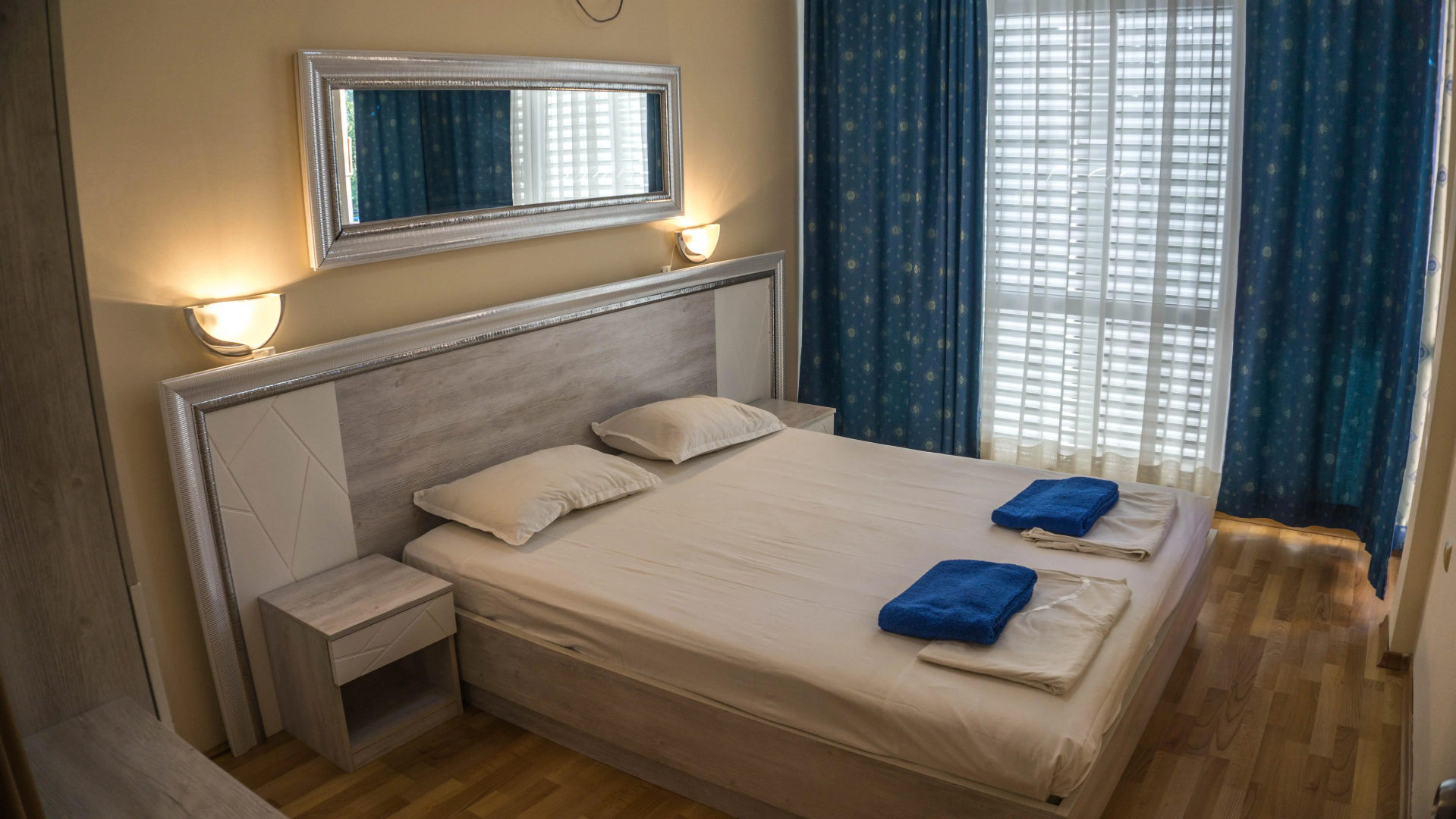 Photo - Elite Apartments