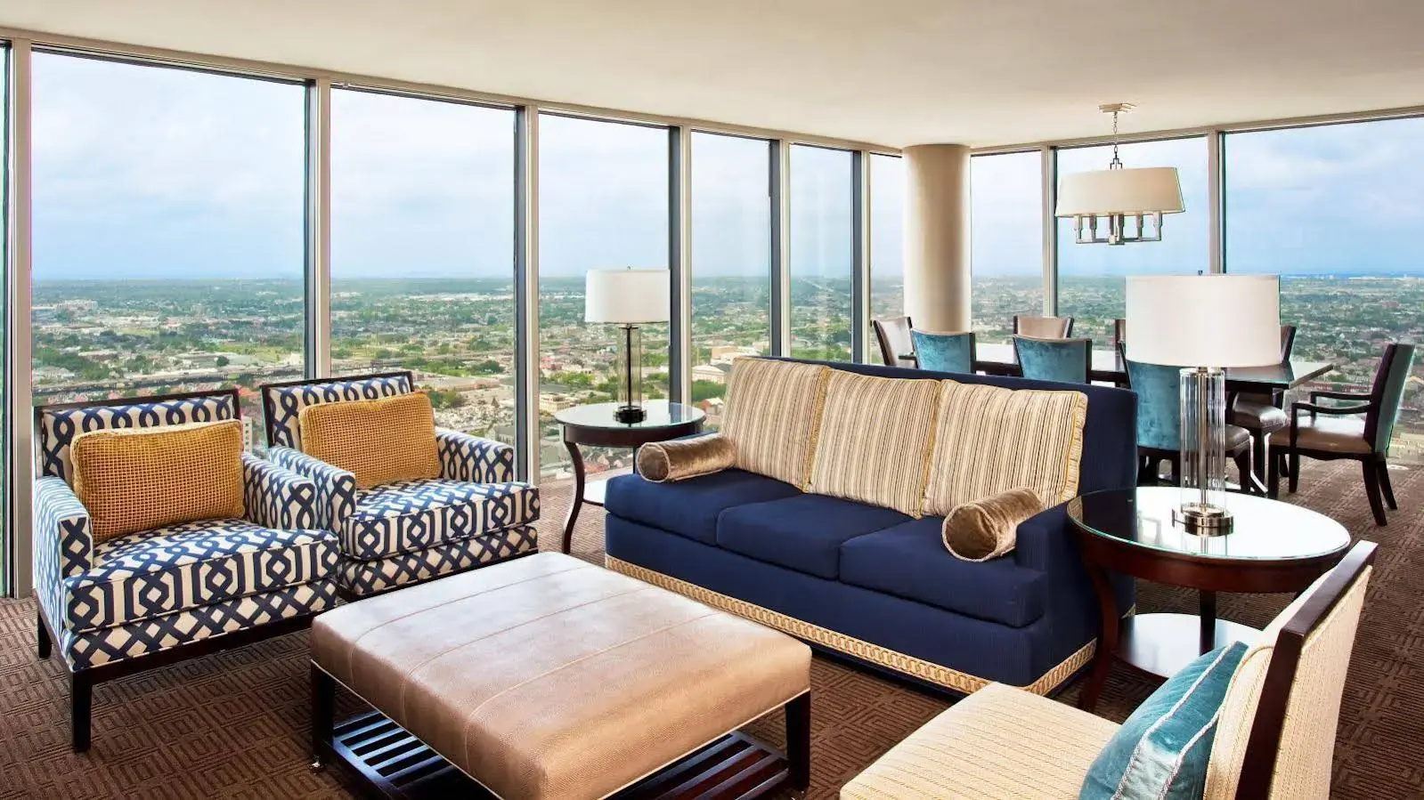Photo - Sheraton New Orleans Hotel