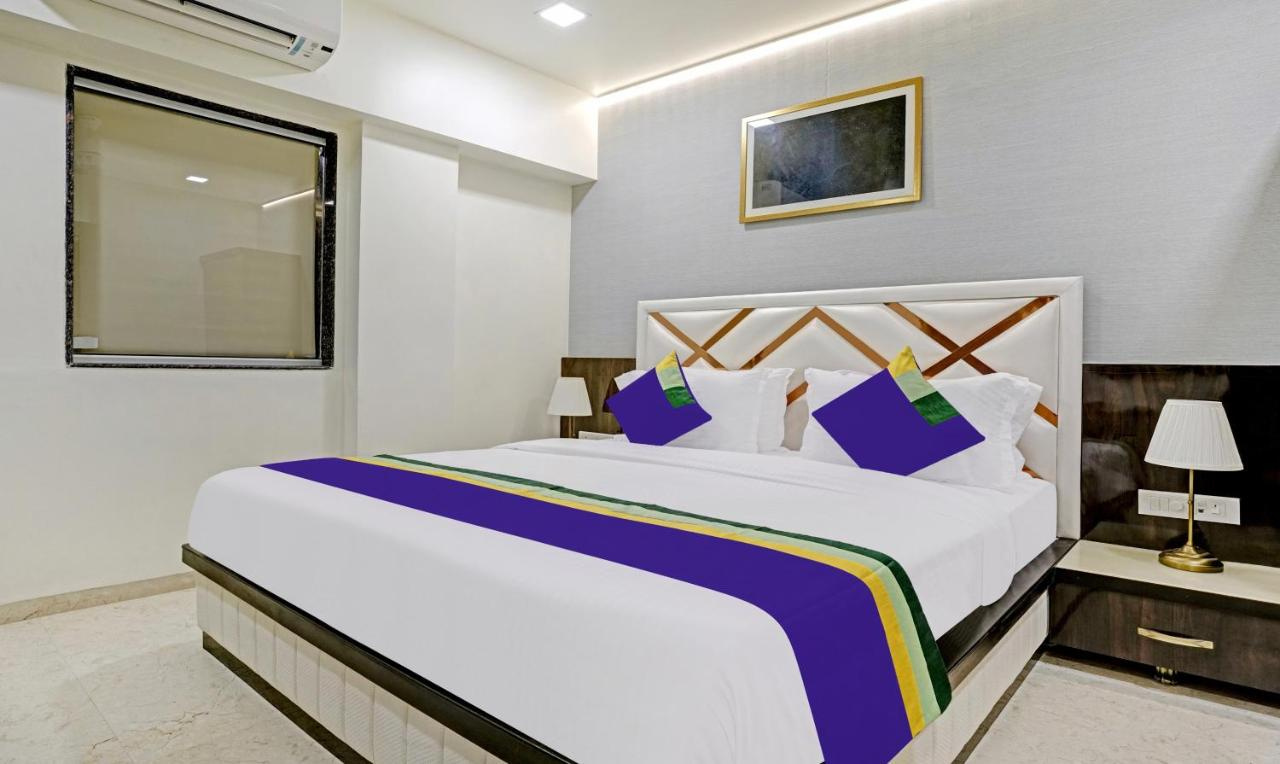 Photo - Treebo Premium Golden Bliss Trimurti Nagar Square