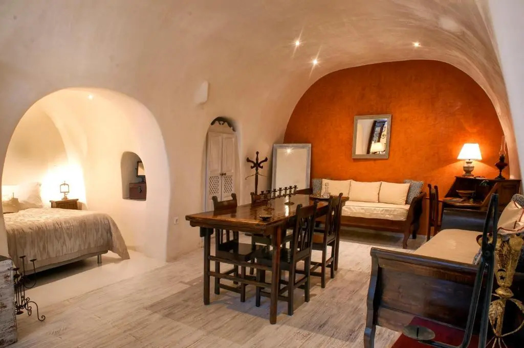 Photo - Heliophos Boutique Caves