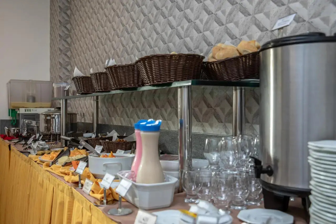 Photo - Tambau Beach Hotel