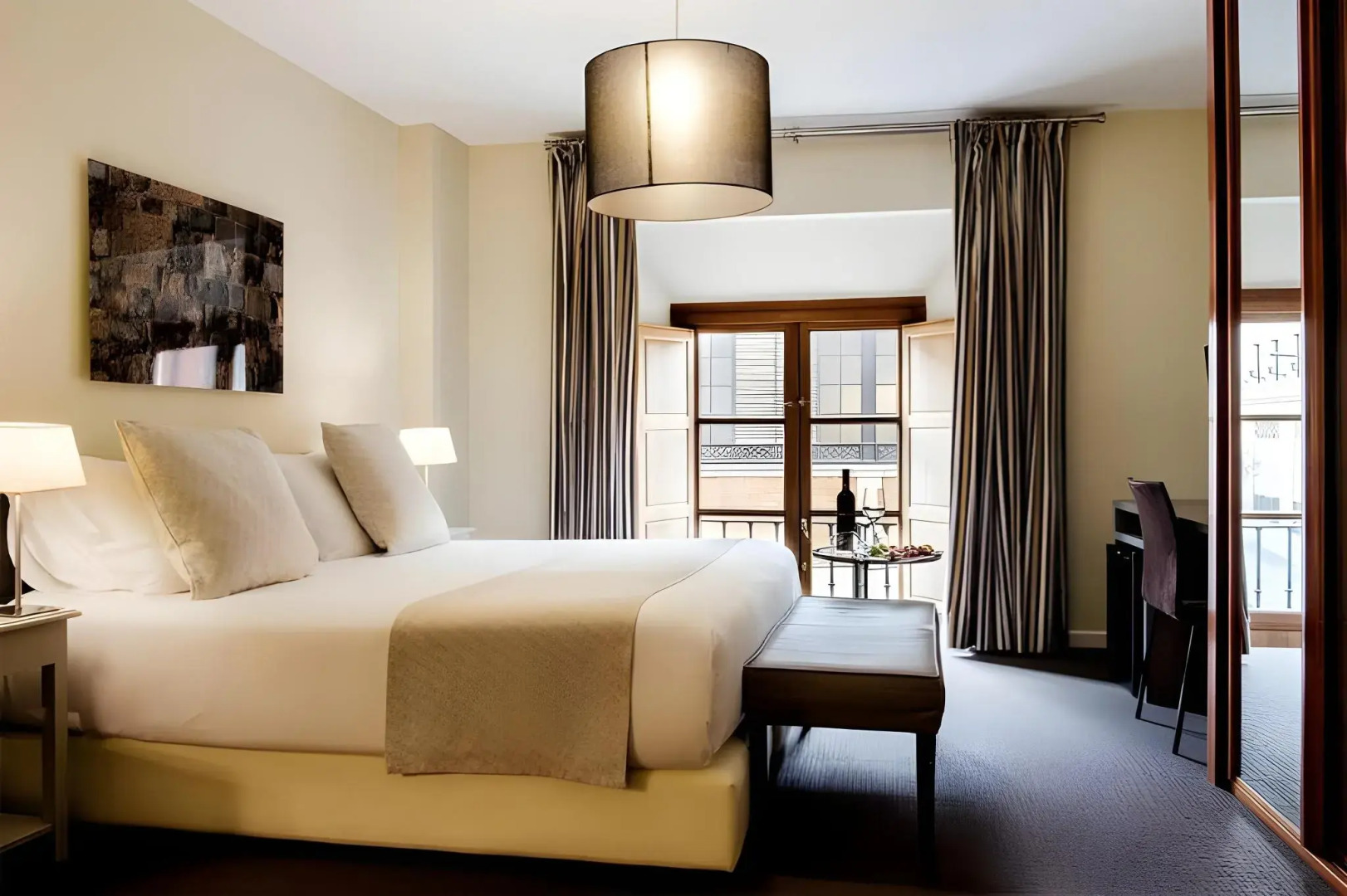 Foto - Ikonik Plaza Mercado