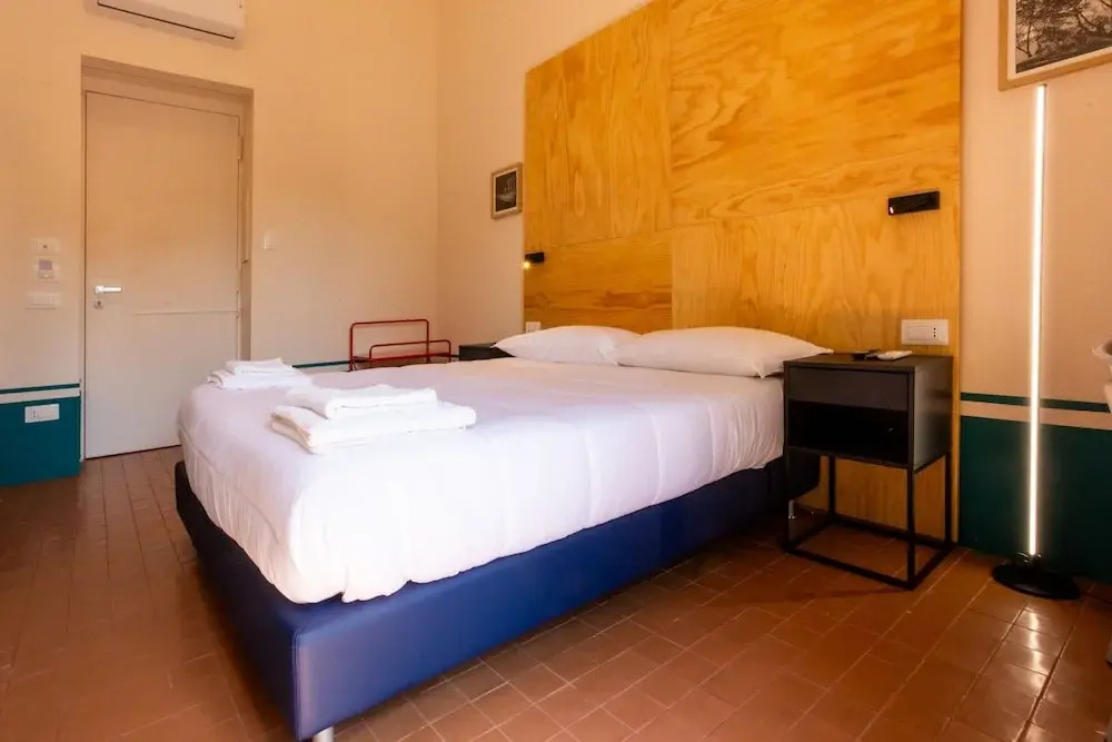 Photo - Don Vittorio a Chiaia